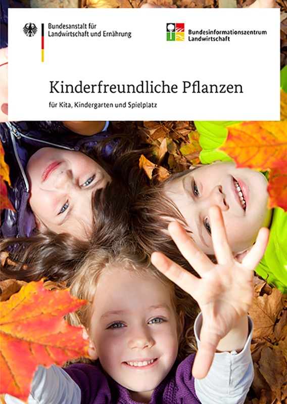 Titelbild "Kinderfreundliche Pflanzen" mit drei Kindern und Laubblättern